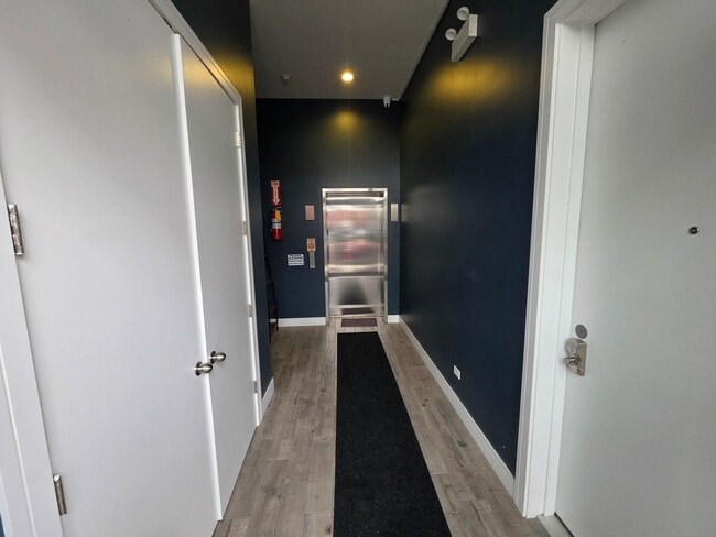 Photo - 1203 W Augusta Blvd Unit 2S