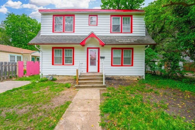 Building Photo - 1622 Fairmount St Rental
