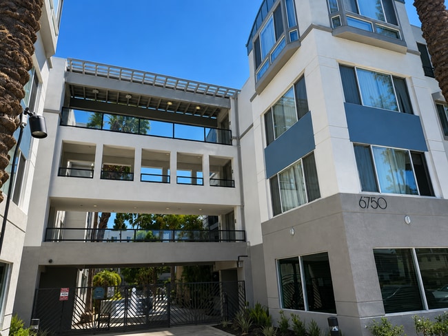 Portofino at NoHo - 55+ Luxury Active Living