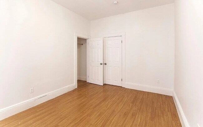 Photo - 884 Huntington Ave Unidad 1