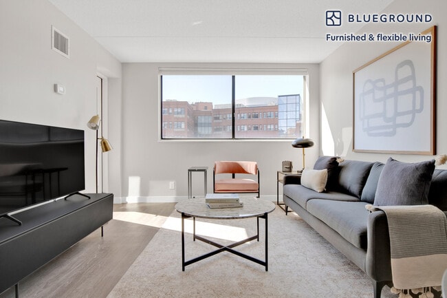 Building Photo - 70 Pearl St Rental