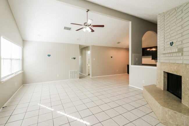 Photo - 7105 Haven Creek Dr