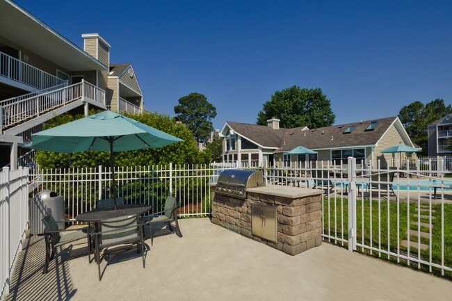 Ashbrook Apartments