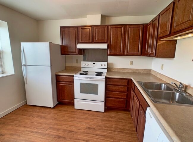 Photo - Fox Manor Apartments