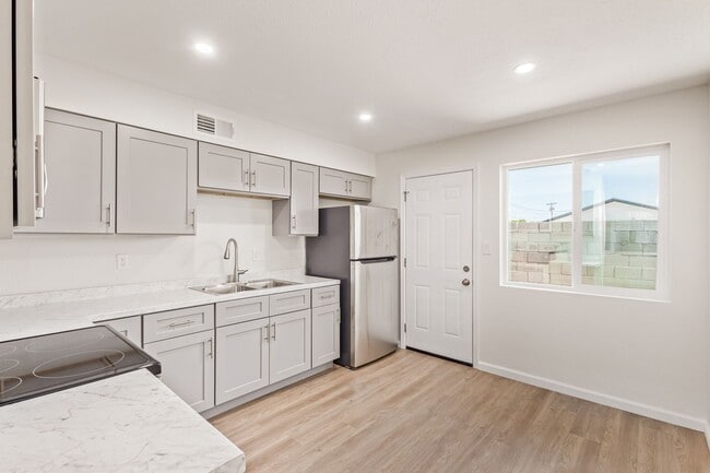 1444 E Broadway Rd Unit 1444