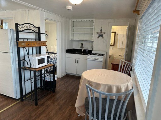 Photo - 16 M St Unit D