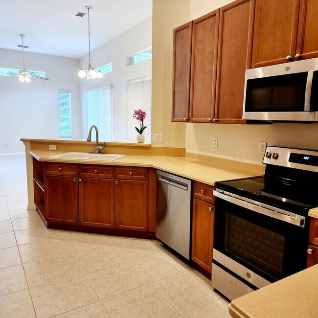 Photo - 1794 Palisades Dr