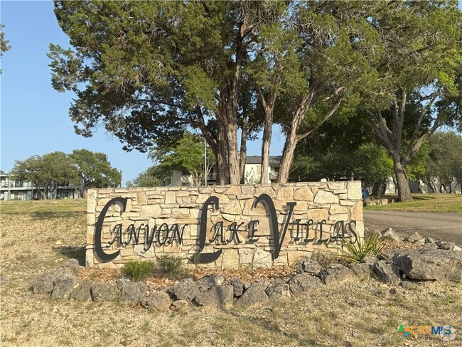 Building Photo - 1033 Parkview Dr Unit G38 Rental