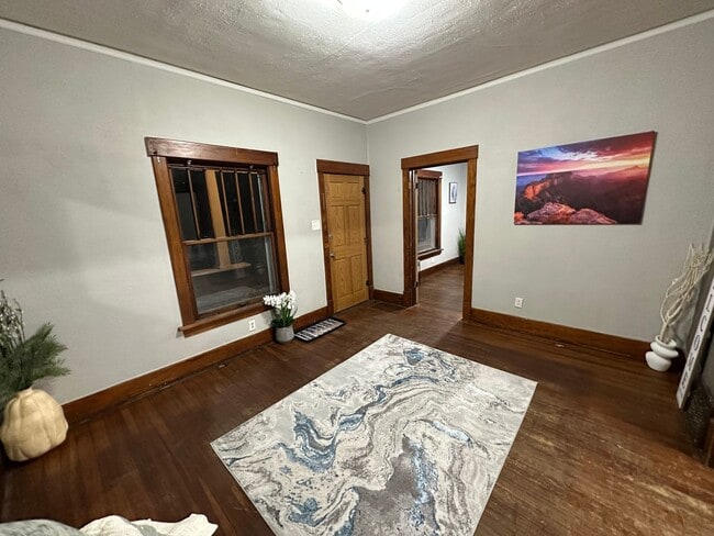 Photo - 2 bed, 1 bath home for rent in Waterloo