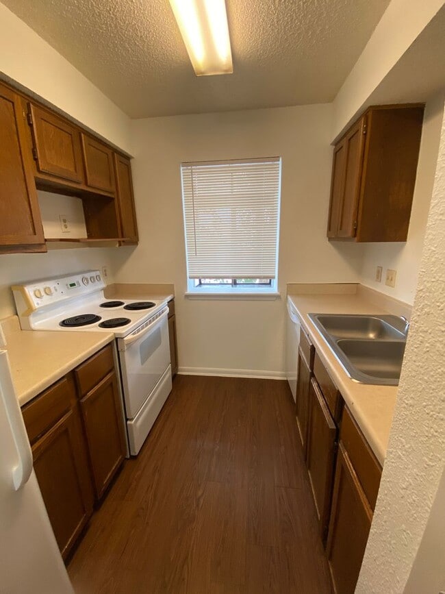Photo - Cozy 2 bd/2.5 bath NW Austin Home