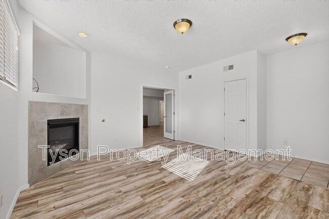 Photo - 6412 Sincho Ave