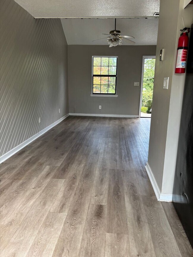 Photo - 402 Alice Dr Unit A