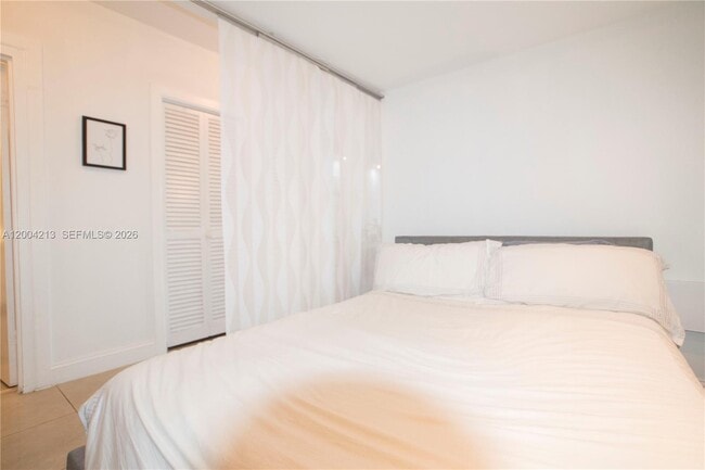 Photo - 801 Brickell Bay Dr Unit 363