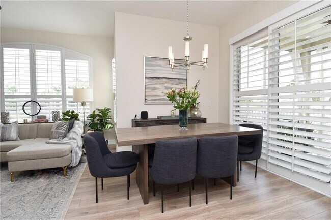 Photo - 6919 Della Dr Unit 32