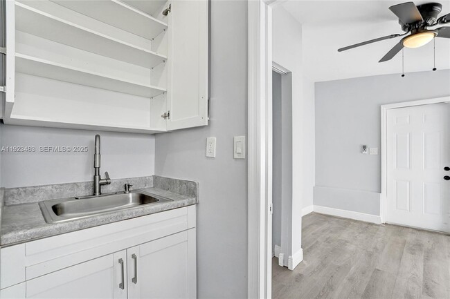 Photo - 3633 SW 12th Ct Unit 1