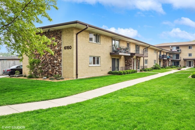 Photo - 6150 Kensington Ave Condo Unit 102