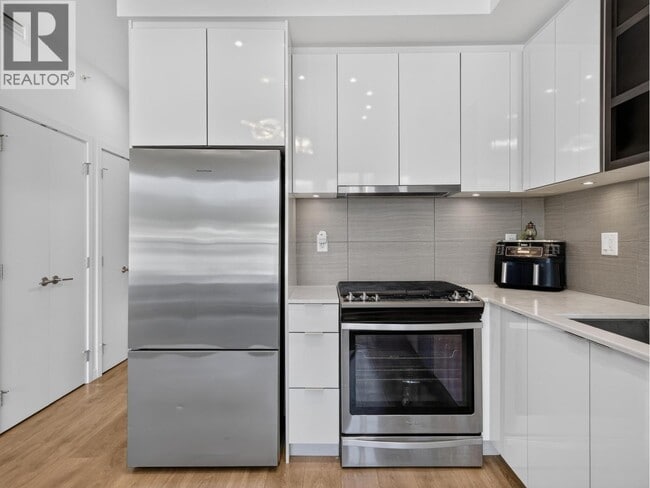 725 Marine Dr Unit 50*