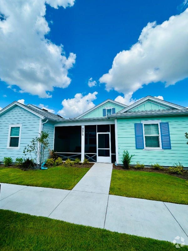 Building Photo - 8687 Weekend Dr Rental