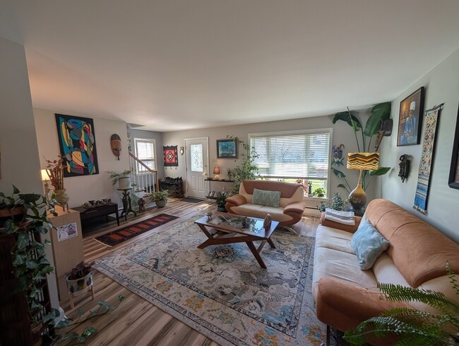 Photo - 633 Red Patch Ave