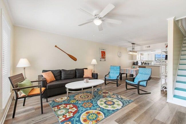 Building Photo - 700 W Beach Blvd Rental