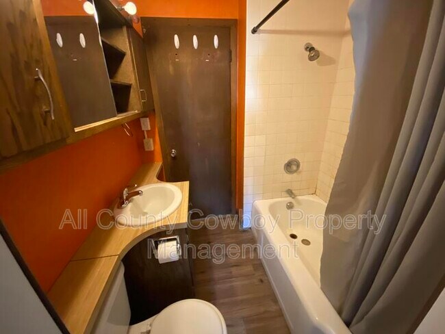 Photo - 1217 E Bradley St