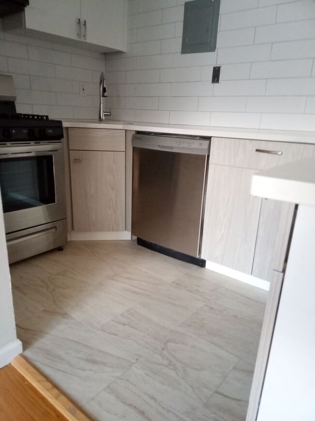 Photo - Pine Street Square