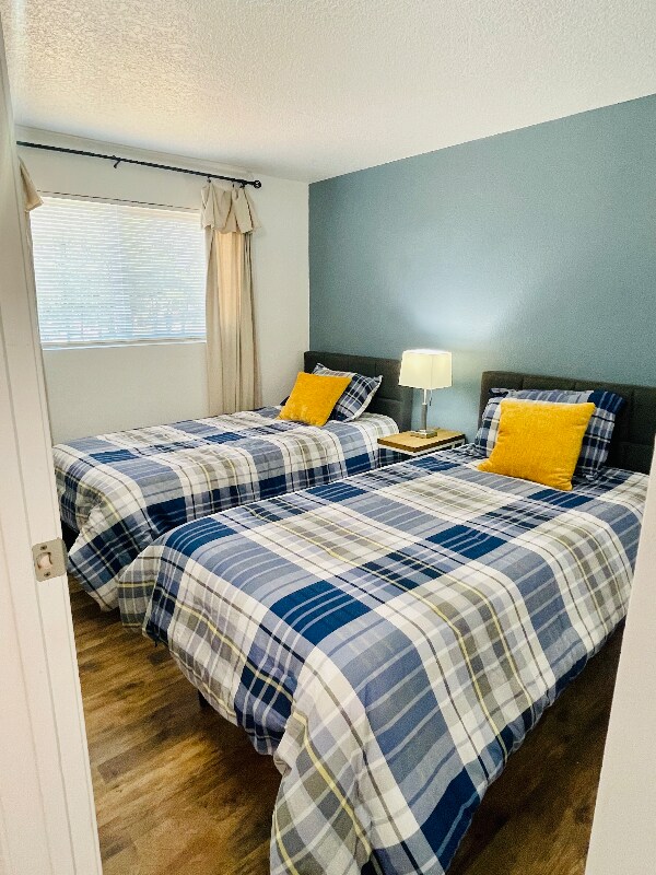 Photo - 405 N Clarendon St
