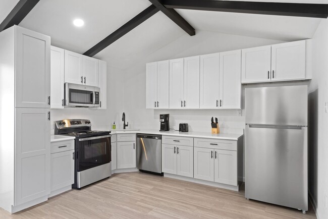 Building Photo - North Central Greater Harmony Hills Area Rental