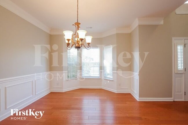 Photo - 105 Mark Twain Ct