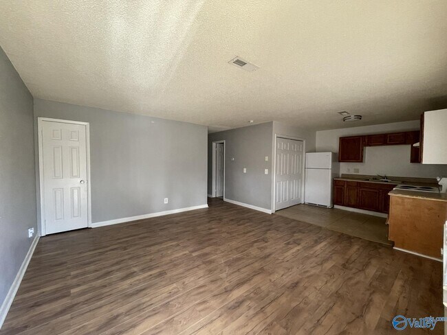4514 Bonnell Dr NW Unit C