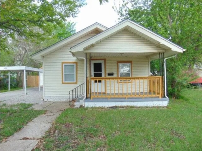 Charming 2 bedroom home in South Wichita - Charming 2 bedroom home in South Wichita