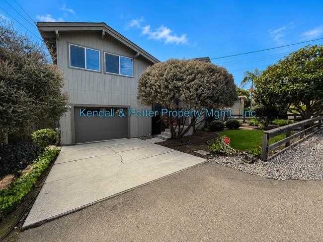 Photo - Spacious and Bright 3BR 2BA Seacliff Home - Close to the Beach!