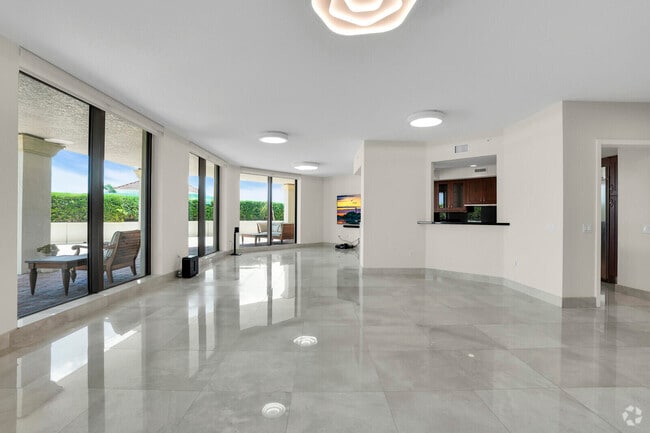 Building Photo - 3610 Gardens Pkwy Unit 305a Rental