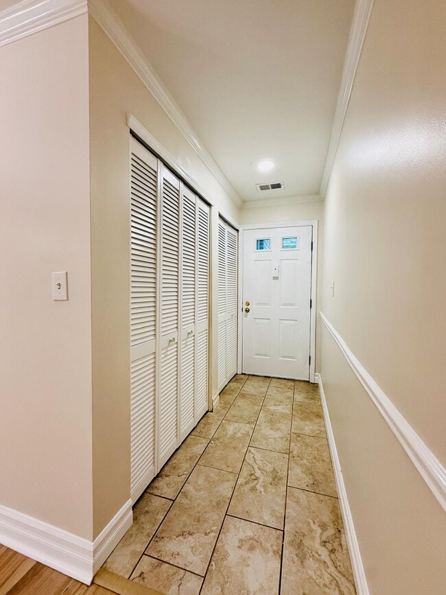 Photo - 13 Cypress Ct Unit 13 Cypress Ct