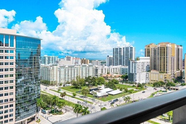 Photo - 550 Okeechobee Blvd Unidad 1809