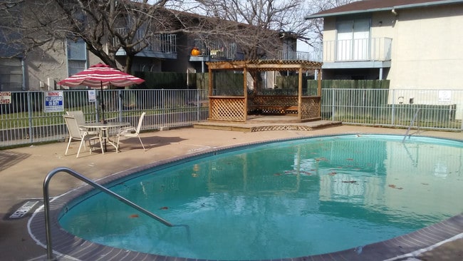 Photo - Kingridge Apartments