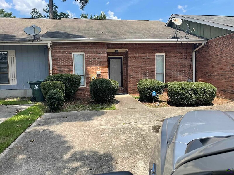 Photo - 111 Leisure Lake Ct