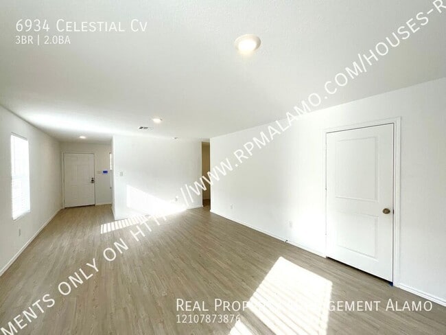 Photo - 6934 Celestial Cv