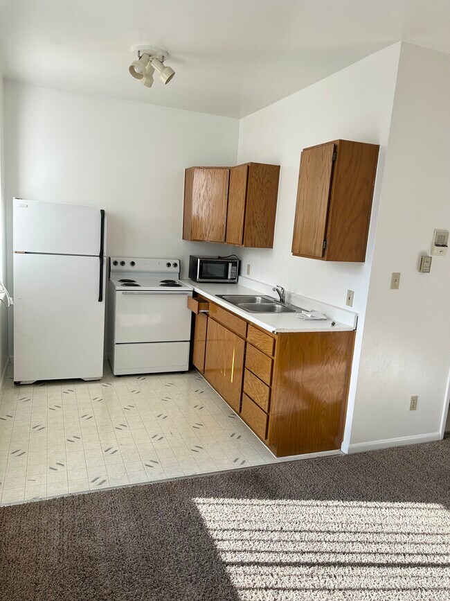 Kitchen - 454 S 500 E Unit 11