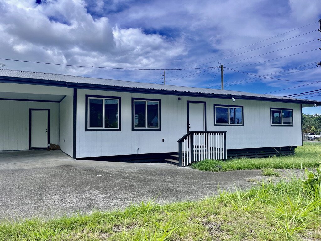 Conveniently Located 3bd/2.75ba home in Hilo! - Conveniently Located 3bd/2.75ba home in Hilo!