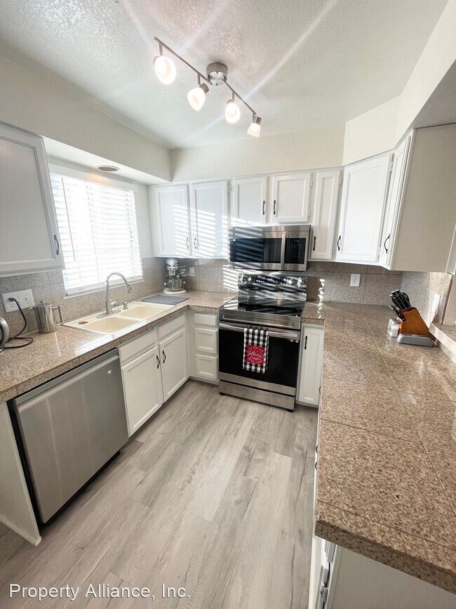 Photo - 2 br, 1.5 bath House - 10883 Bayfield Way