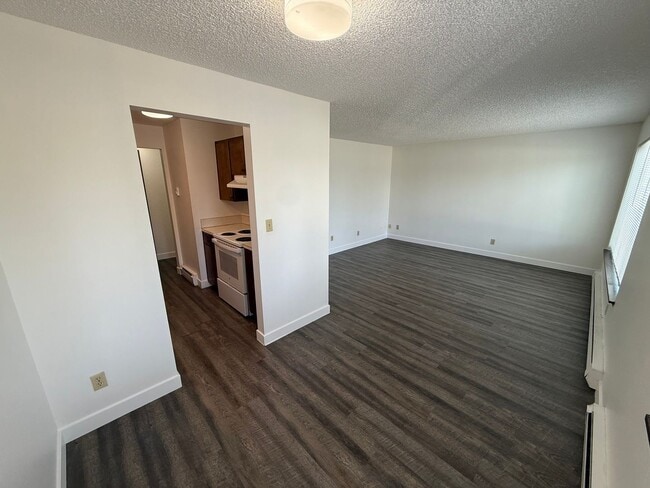 The Deer Park Apartments!