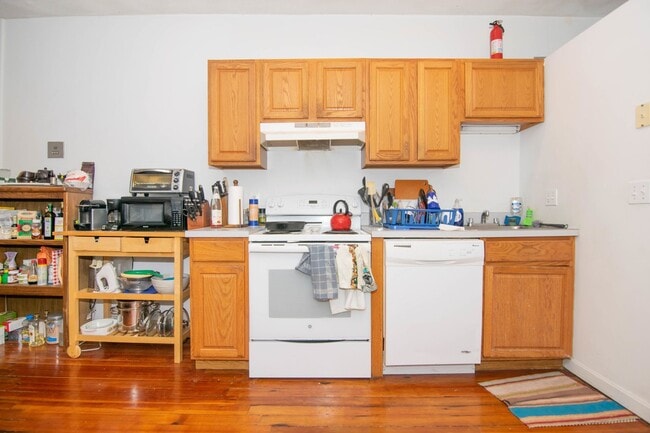 Photo - Allston 3 Bed – 1,100 Sq Ft – Heat Included – Deck/Porch – 9/1