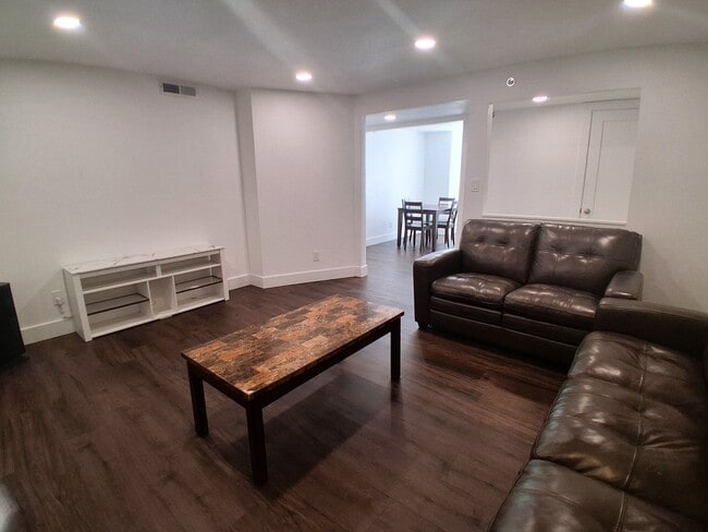 Photo - 724 W 1720 N