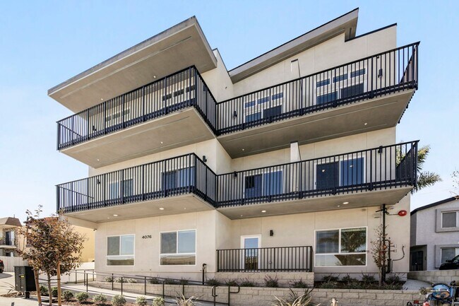 Photo - Summit on Iowa