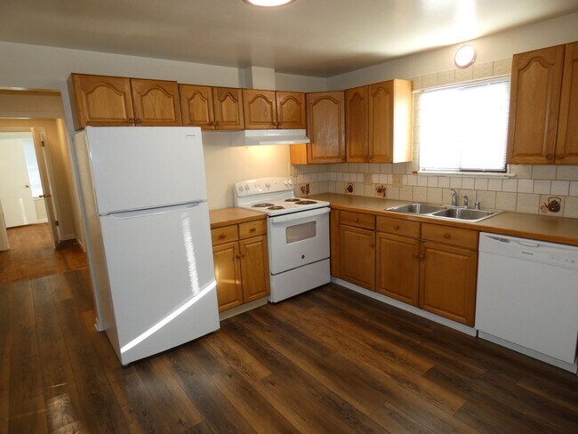 Photo - APPLICATION PENDING - 822 E Seventh - Central Charmer
