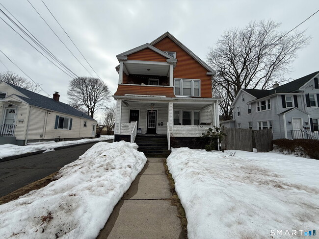 Building Photo - 381 Ellis St Unit 1