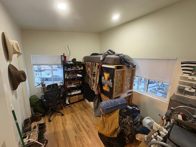 Photo - 216 E 7th St Unidad 216 E 7th St. - #1