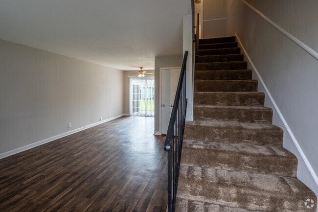 2BR, 1.5BA - 975SF - Entrance - Northfield Lodge