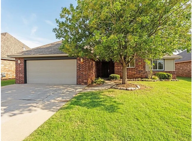 Building Photo - Edmond Schools with Upgrades Rental